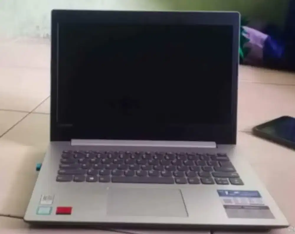 Di Jual Laptop Lenovo Ideapad 330 intelcore i5 8thgen (masih mulus)