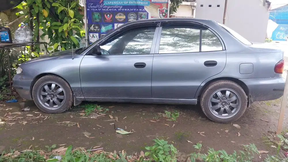 Hyundai Accent 1997 Bensin