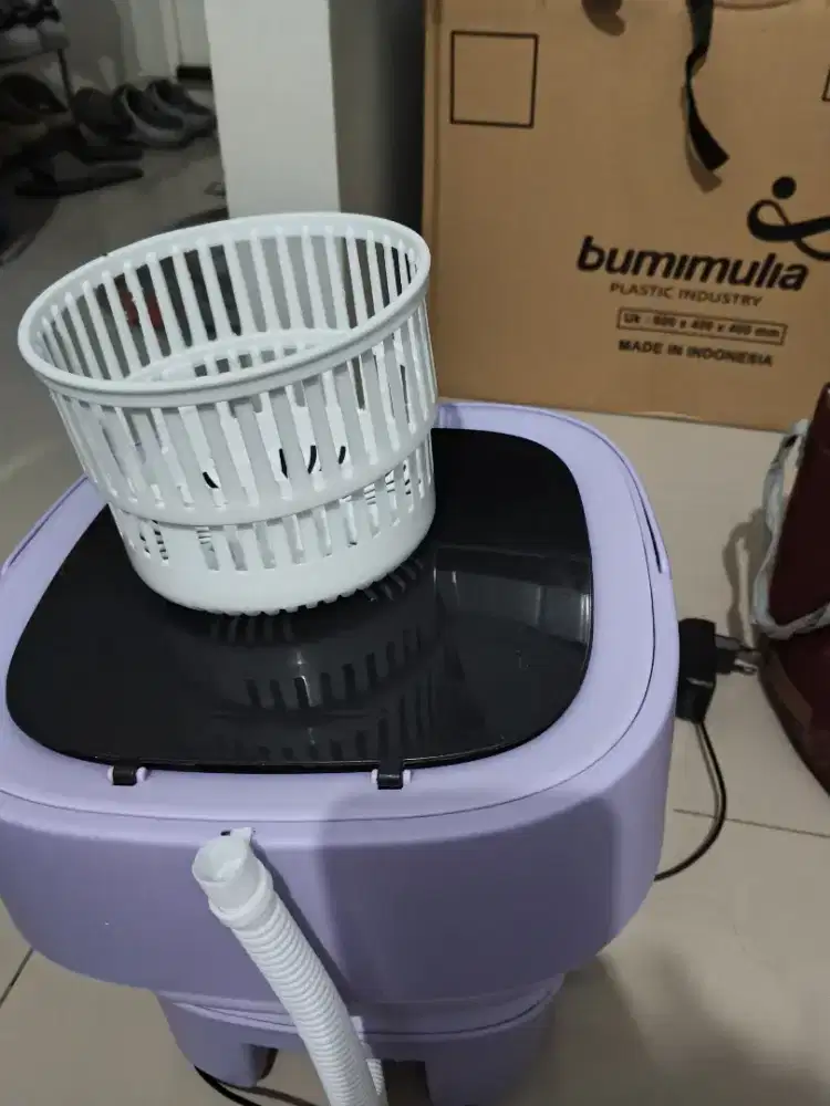 Mesin cuci mini Keeone