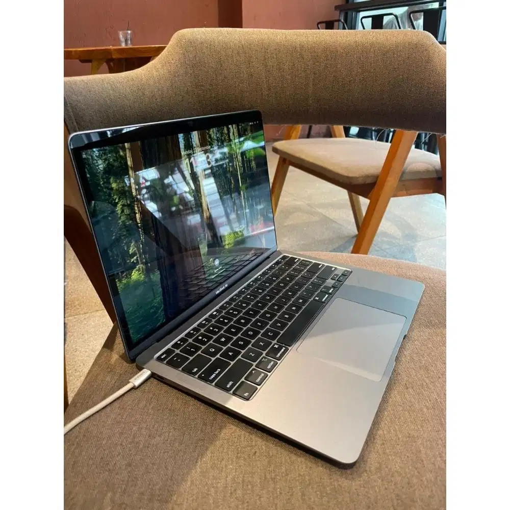 MACBOOK AIR Retina, 13-inch, 2020
