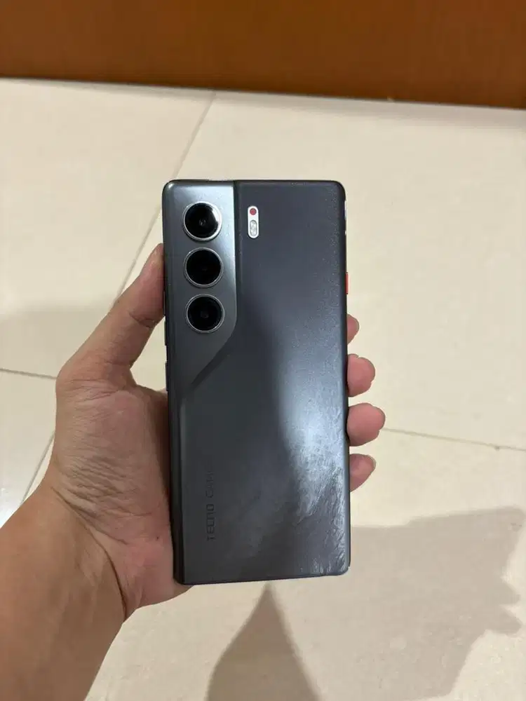 Tecno Spark 40 Pro 5G 8/256 Second Fullset Mulus