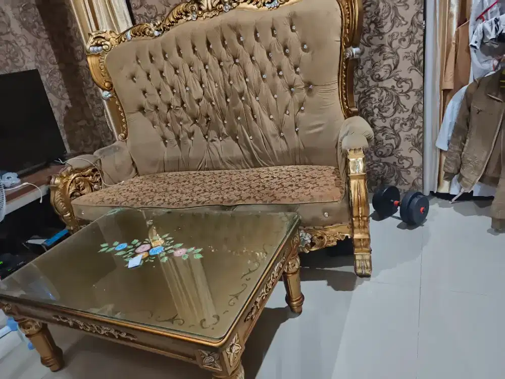 Di jual kursi + meja