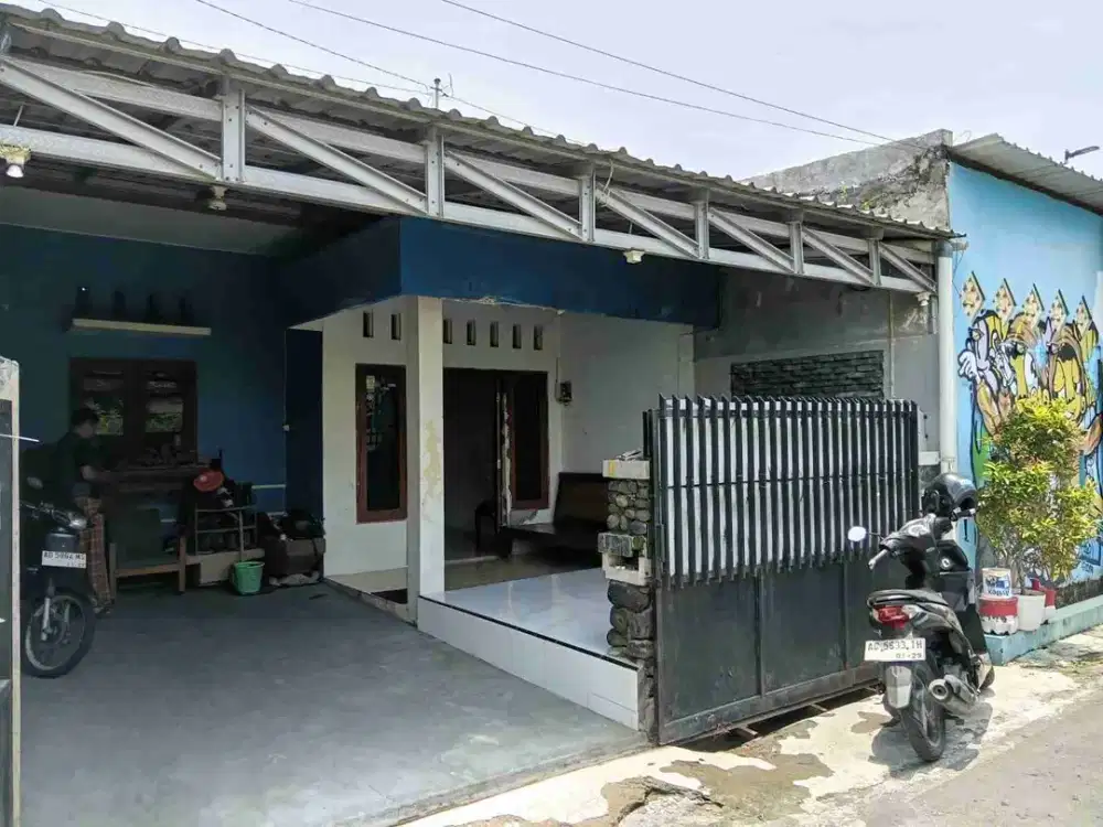Dijual Rumah Gentan Pajang Solo