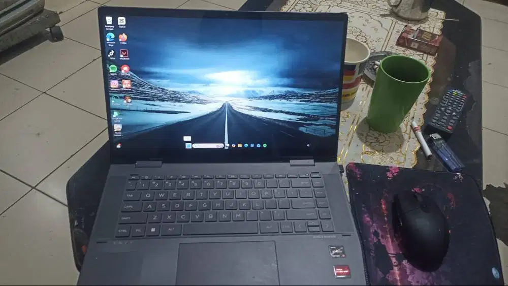 laptop Hp Envy x360 AMD 5 7530u