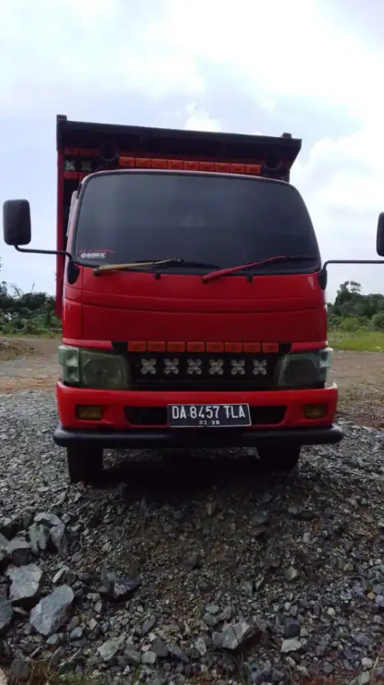 Dijual toyota dyna