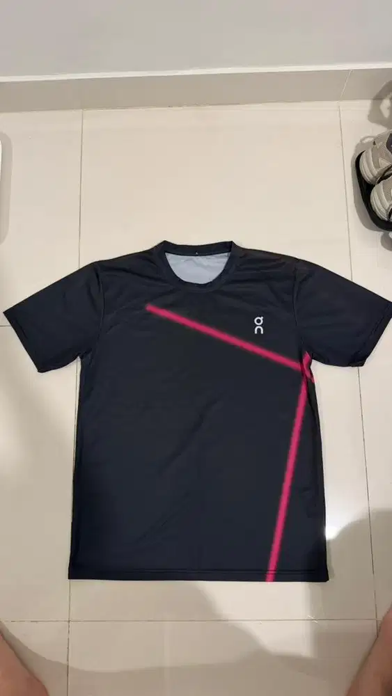 Kaos Olahraga On Cloud