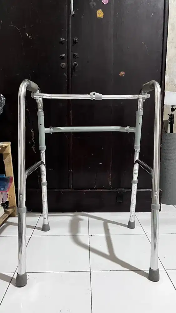 PRELOVE WALKER/ALAT BANTU JALAN LANSIA GEA FS913LNA
