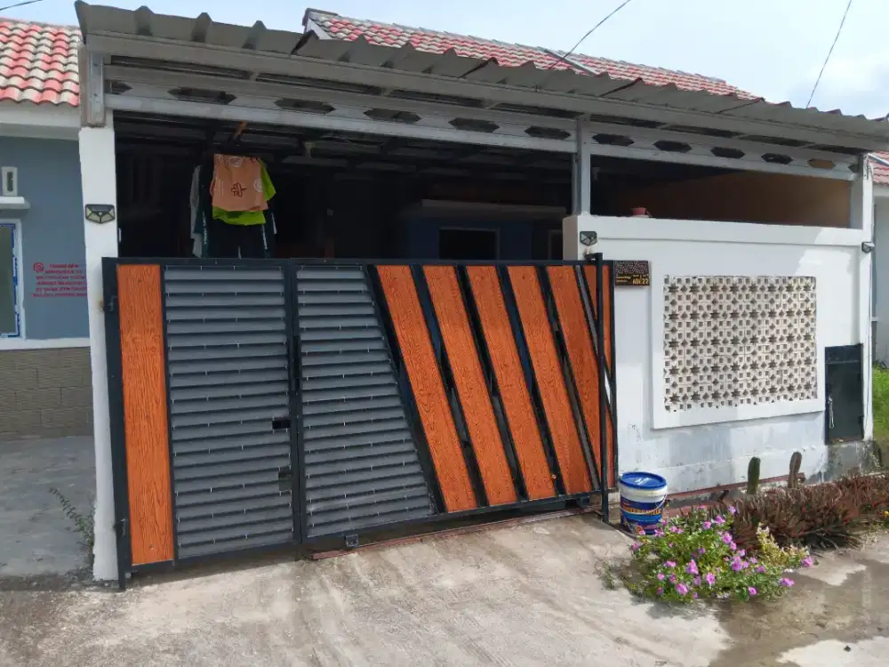 Pagar rumah Uk. 3,20 x 2,10 2 daun pintu
