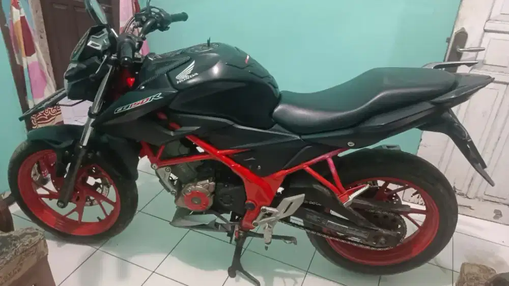 Dijual motor CB150R