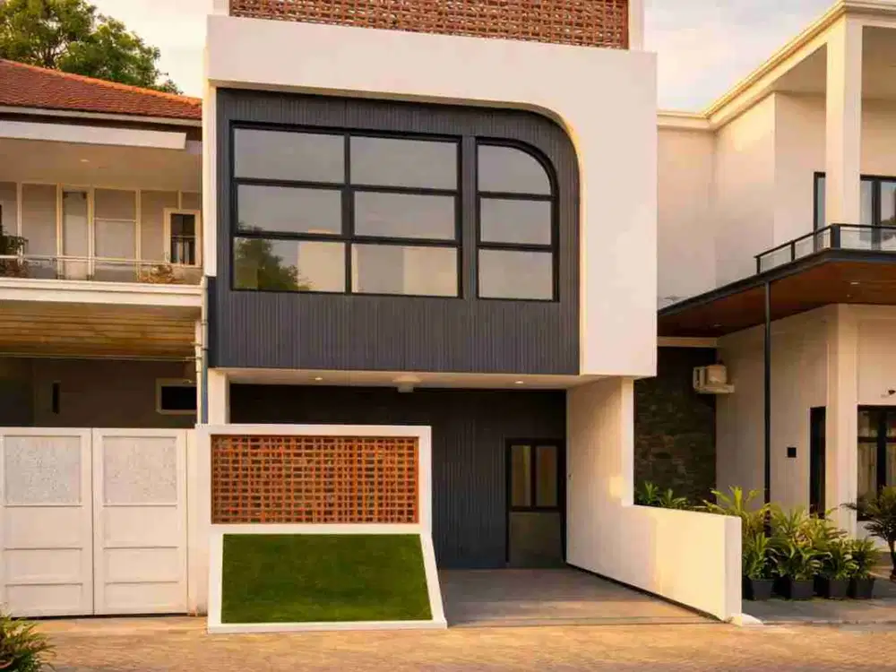 Rumah 2,5 Lantai Full Rooftop View Gunung Malang – SHM Siap Huni