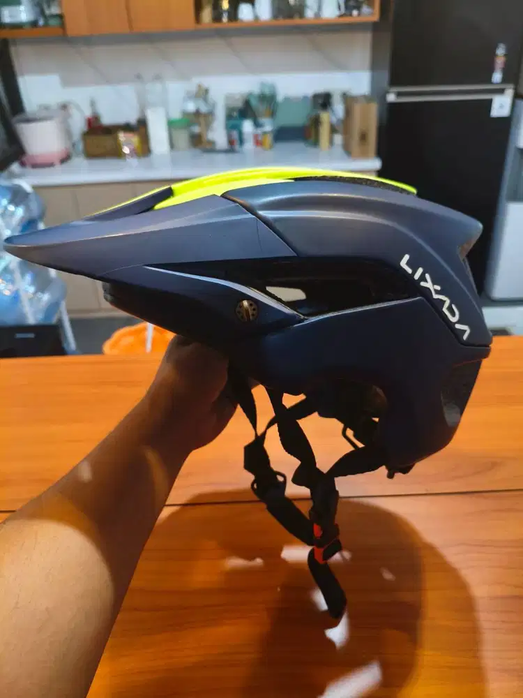 Helm Helem Sepeda MTB Enduro Mountain Bike LIXADA Original Mulus Murah