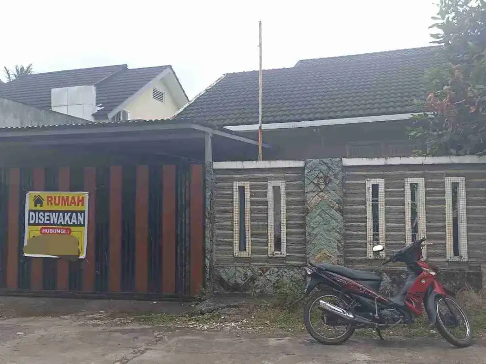 Disewakan rumah cantik dalam komplek dekat jl MP Mangkunegara Palembang