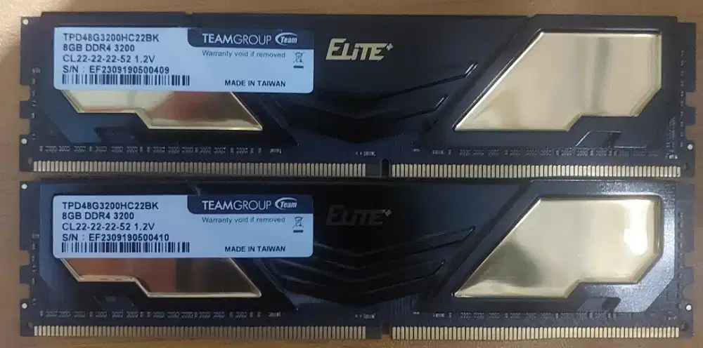 Jual santai. Memori longdim ddr 4, 8g pc 3200 merk elite team