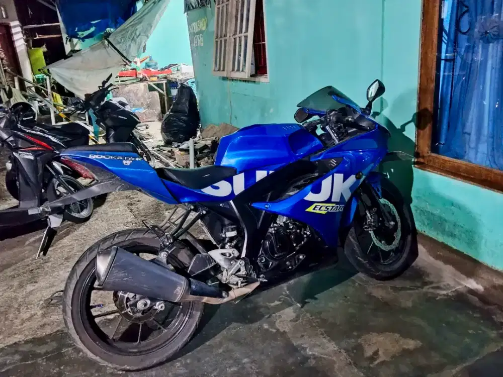 Di jual motor Suzuki gsx