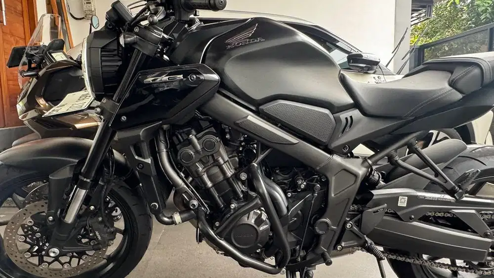 Honda cb 650 r tahun 2023