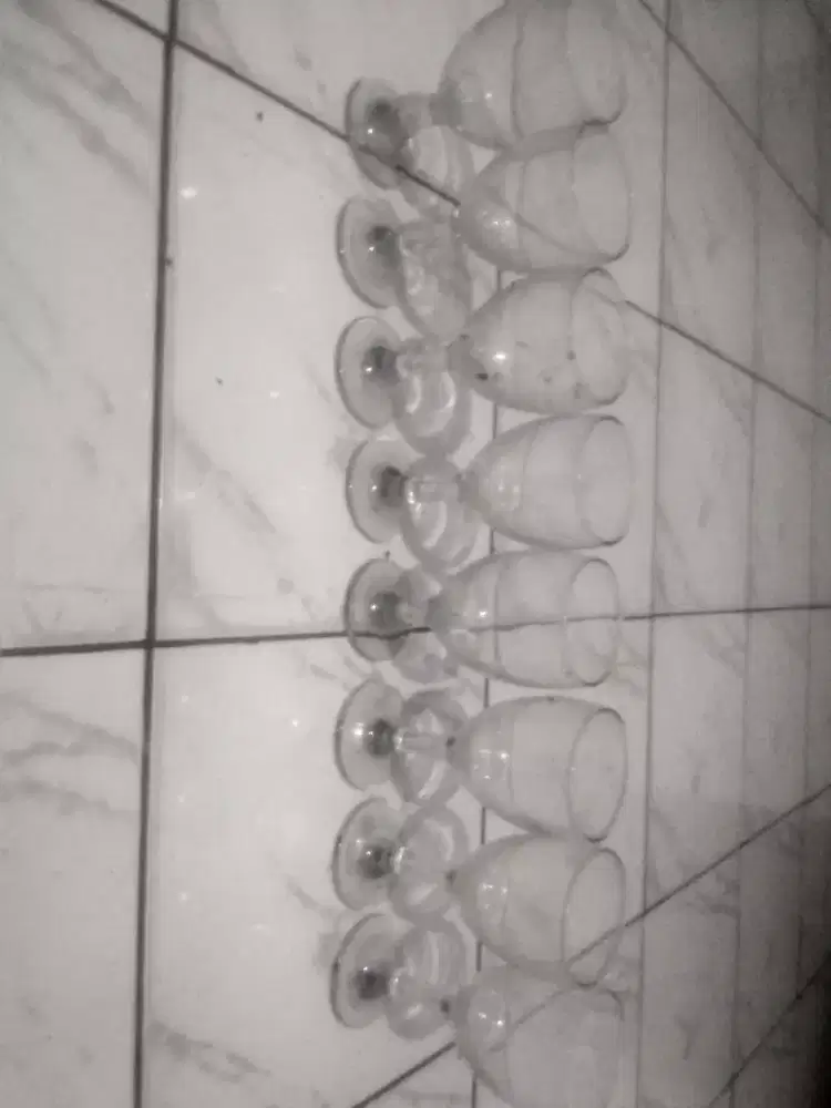 Di jual gelas beling