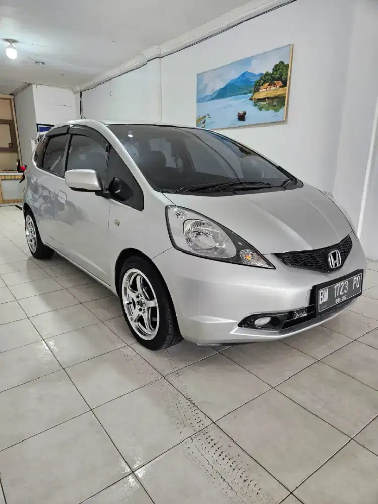HONDA JAZZ 2011 AT
