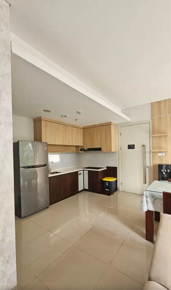 Disewakan rapi terawat view danau di rainboesprings condovilla, gading