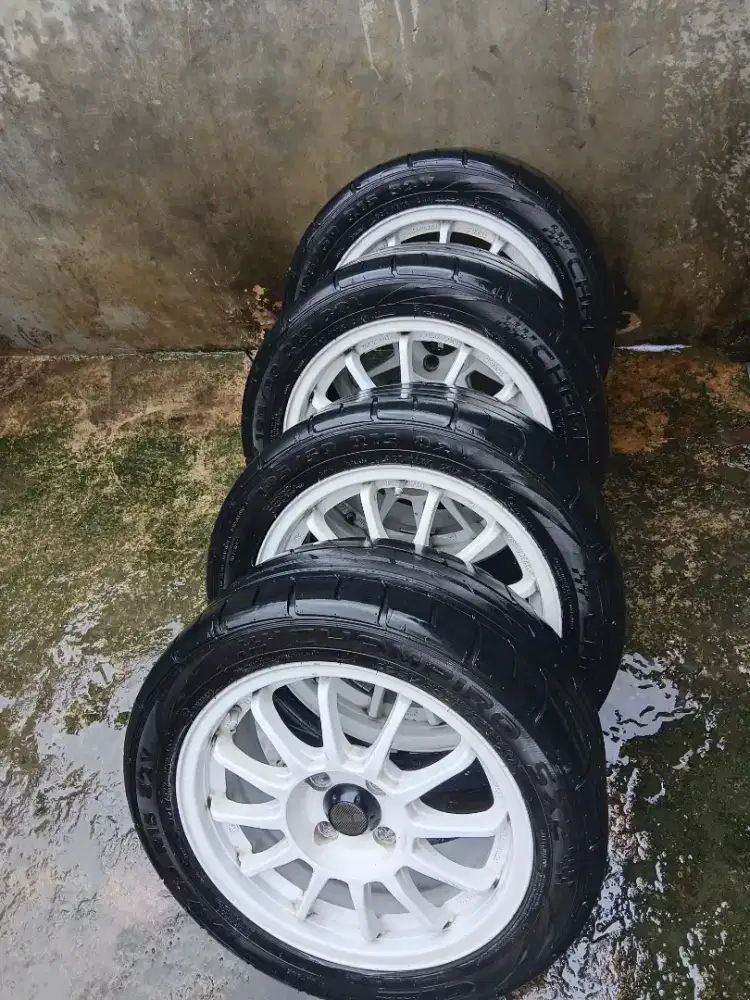 Velg ssr type f ring 15 ban semislick