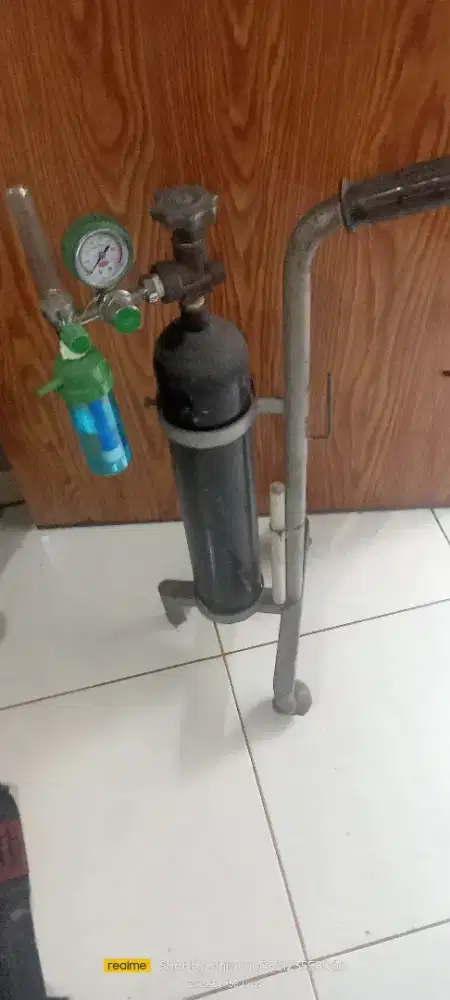 tabung oksigen + regulator