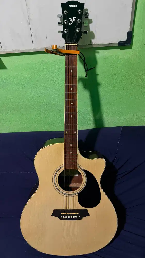 Gitar Yamaha F-425