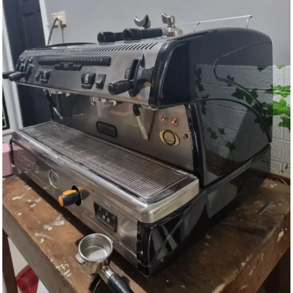 Mesin Kopi Espresso La Spazia Itali 2group siap usaha