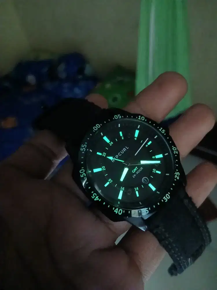 Di jual jam tangan