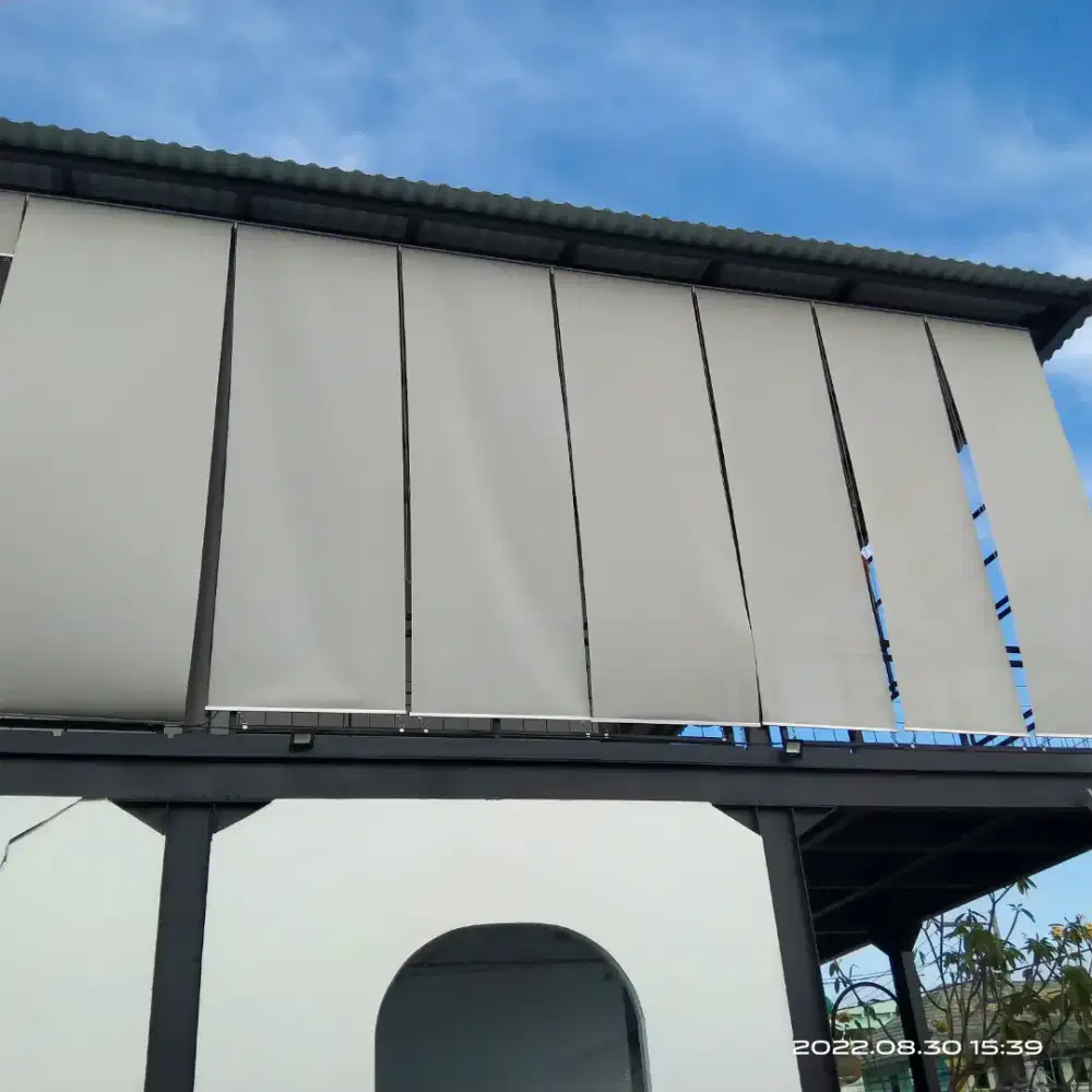 Tirai penahanan panas dan hujan