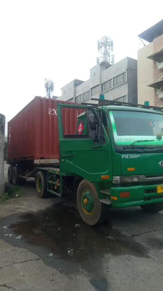 Nissan euro 2 UD trucks PK 260 CT