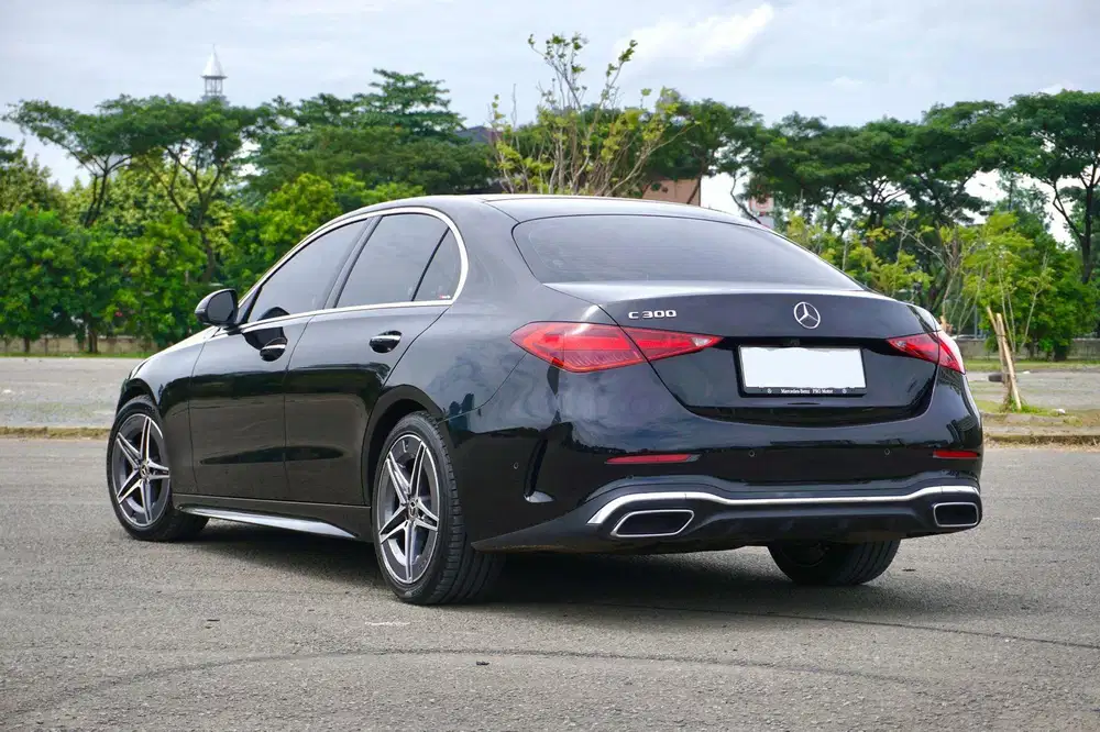 Mercedes Benz C300  W206 AMG M254 EQ-Boost 2022 / 2023
