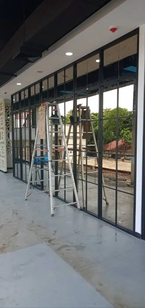 Spesialis Tukang Alumunium KACA & Besi