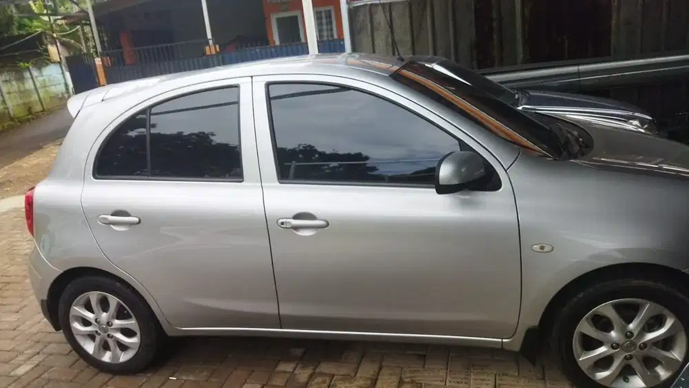 Nissan March 2015 Bensin