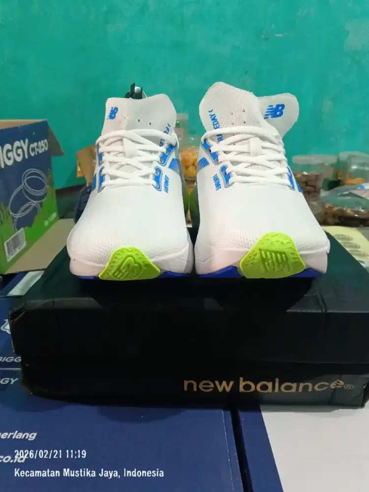 New Balance Elite white Green