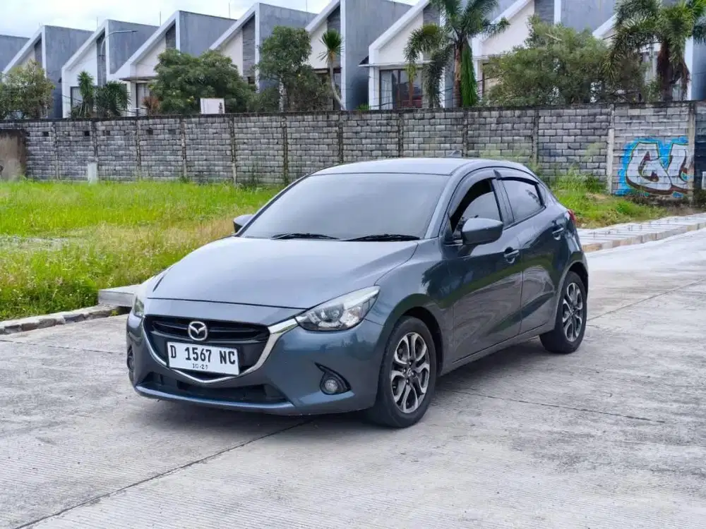 mazda 2 r skyactiv at 2015