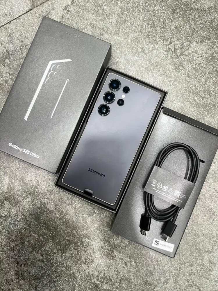 Samsung S25 ultra 12/256 SEIN garansi on bln 10/2026 super like new