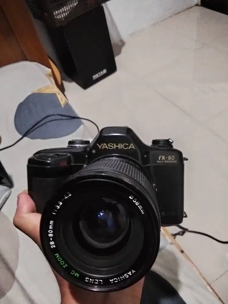 kamera analog Yashica FX-80