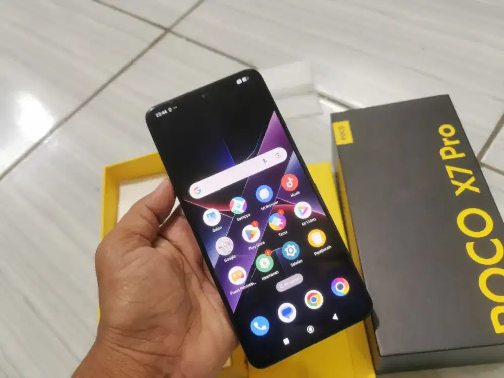 Poco x7 pro 5G

Ram 12/512