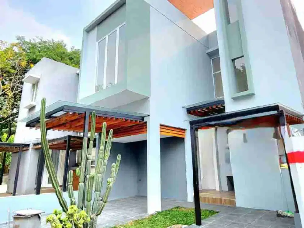Dijual Rumah Ada Rooftop di Kebayoran Piazza Bintaro