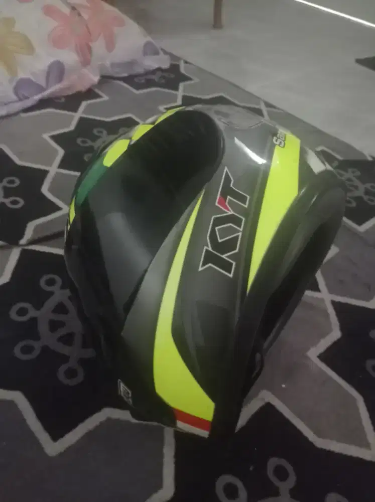 Helm KYT r10 San Marino Size L
