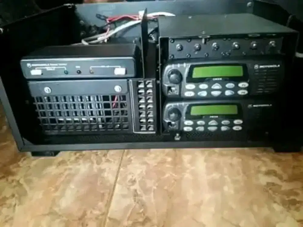 RADIO RIG HT SSB SWR DIBELI CARI