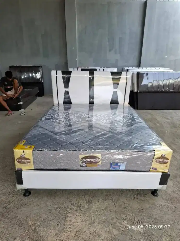 PAKET DIPAN + SPRING BED PANDA UK 160 X 200 CM