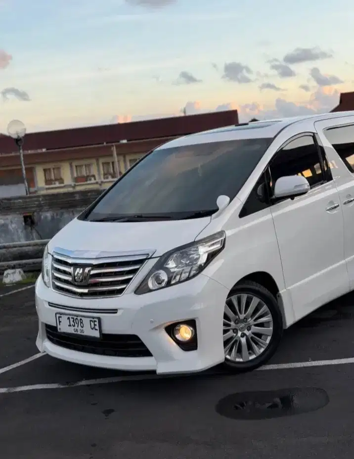 Toyota Alphard 2012 Bensin
