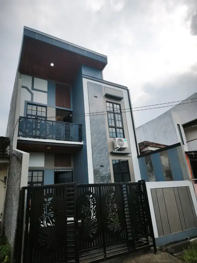 Rumah 2 Lantai Semi Furnished di Citra Indah City Ciputra Group