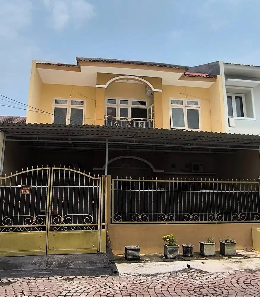 Dijual Rumah dekat  Merr