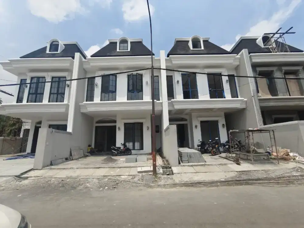 Rumah Cantik American Style Dharmahusada Surabaya