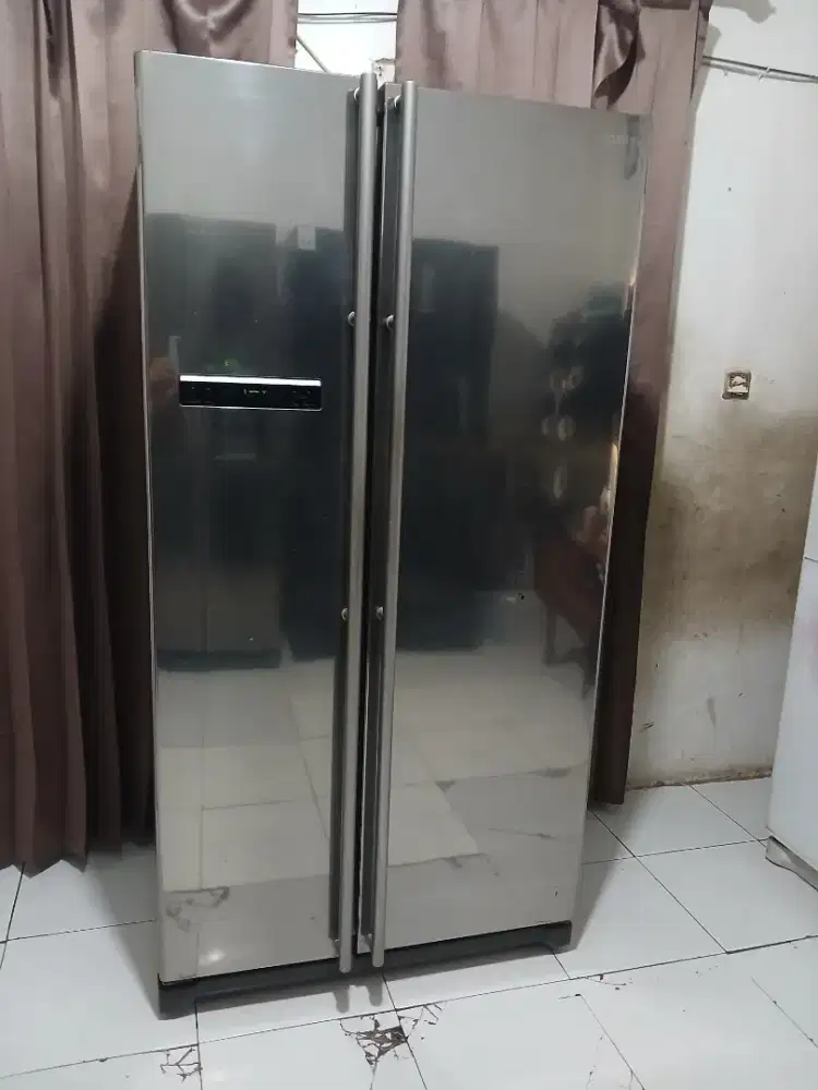 Dijual kulkas side by side samsung hemat listrik kondisi normal