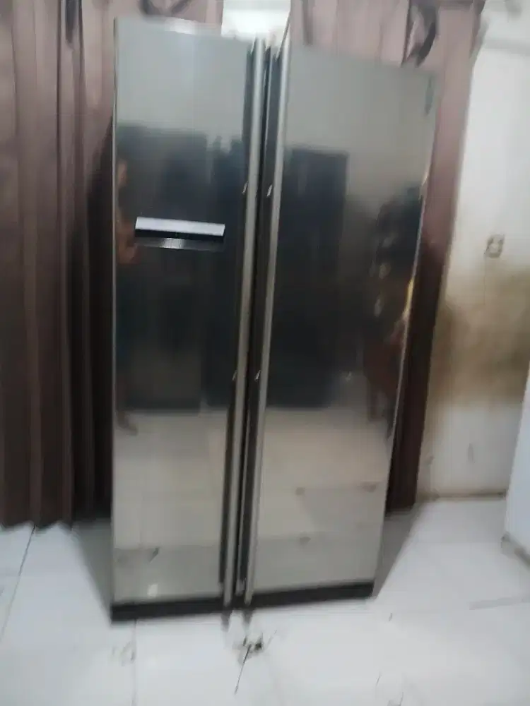 Dijual kulkas side by side samsung kondisi normal