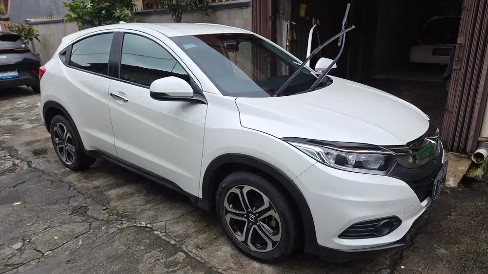 Honda HR-V E/CVT A/T 2021 Bensin