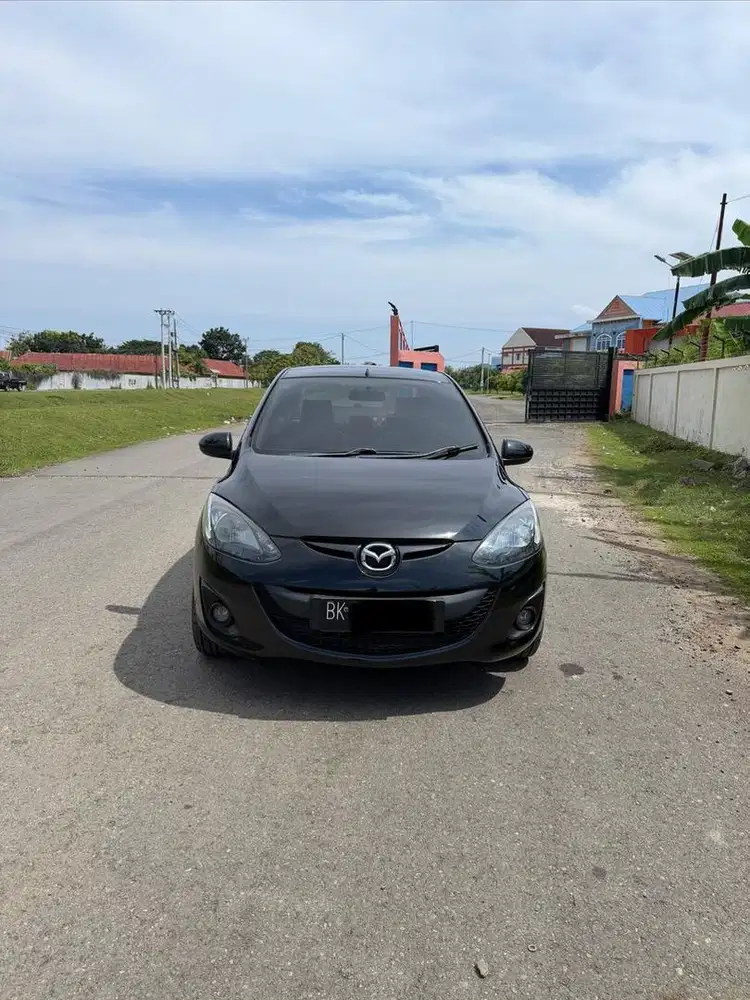 MAZDA 2 1.5 SEDAN MATIC