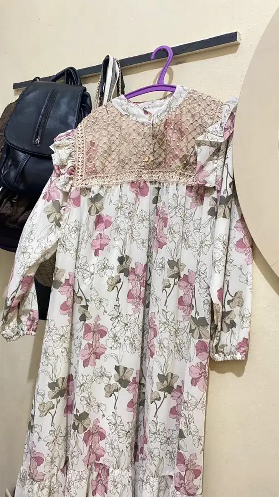 gamis motif bunga wanita